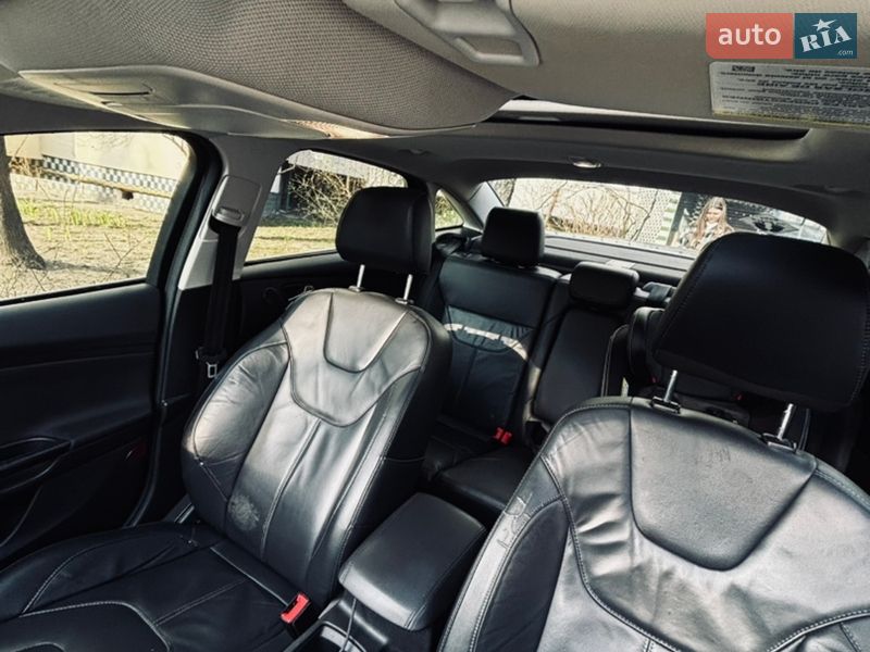 Седан Ford Focus 2017 в Киеве