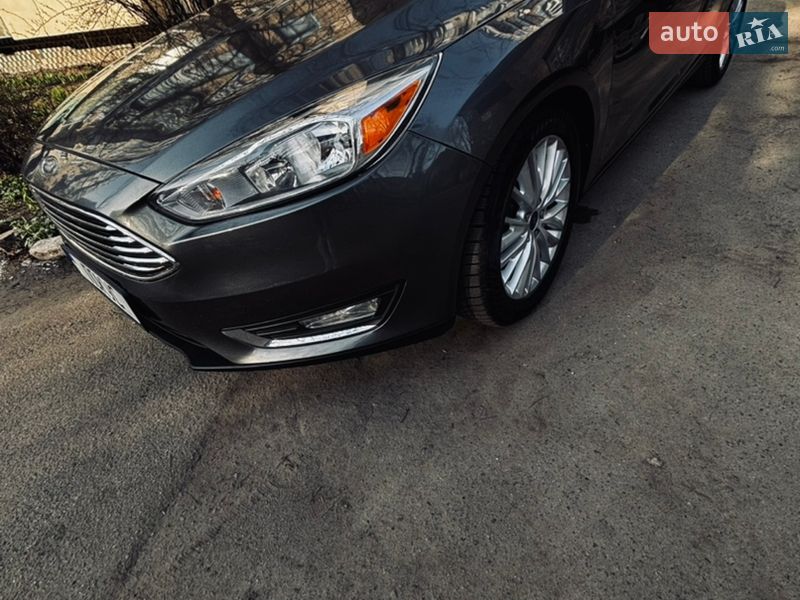 Седан Ford Focus 2017 в Киеве