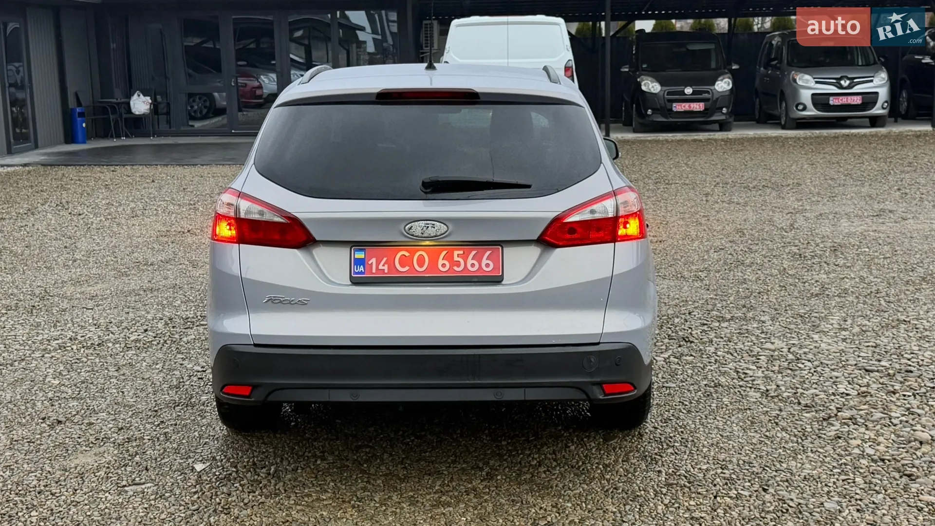 2011 Ford Focus - мініатюра 18