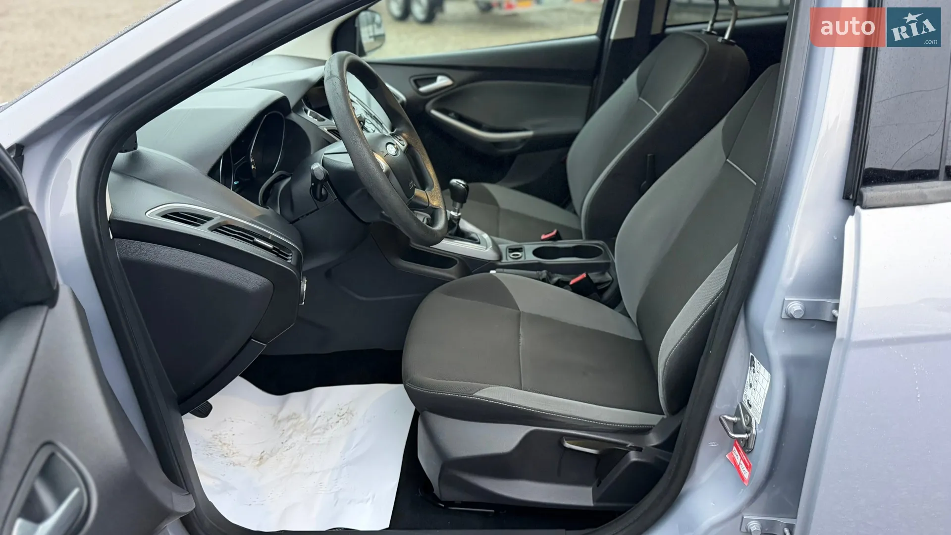 2011 Ford Focus - мініатюра 28