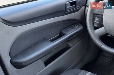 Хэтчбек Ford Focus 2011 в Киеве
