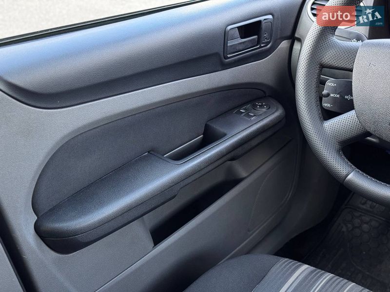 Хетчбек Ford Focus 2011 в Києві