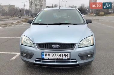 Хэтчбек Ford Focus 2006 в Киеве