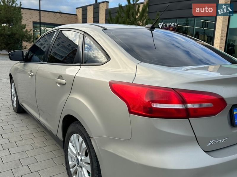 Седан Ford Focus 2015 в Хмельницькому