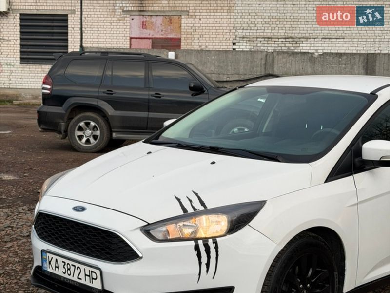 Седан Ford Focus 2015 в Чернігові