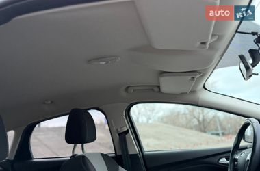 Хэтчбек Ford Focus 2014 в Киеве