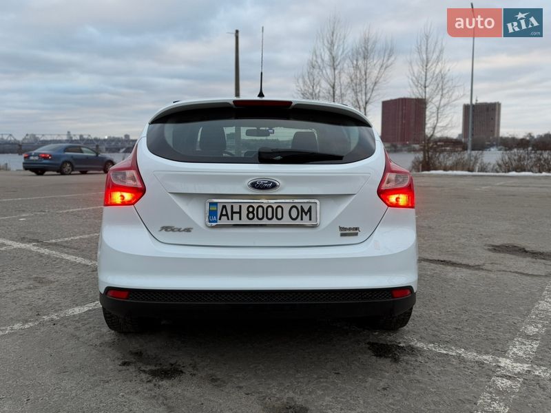 Хэтчбек Ford Focus 2014 в Киеве