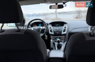Хэтчбек Ford Focus 2014 в Киеве