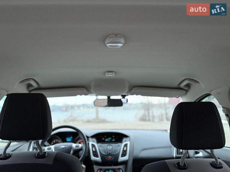 Хэтчбек Ford Focus 2014 в Киеве