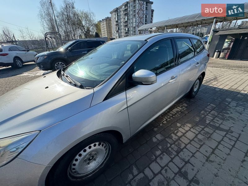 Універсал Ford Focus 2011 в Івано-Франківську