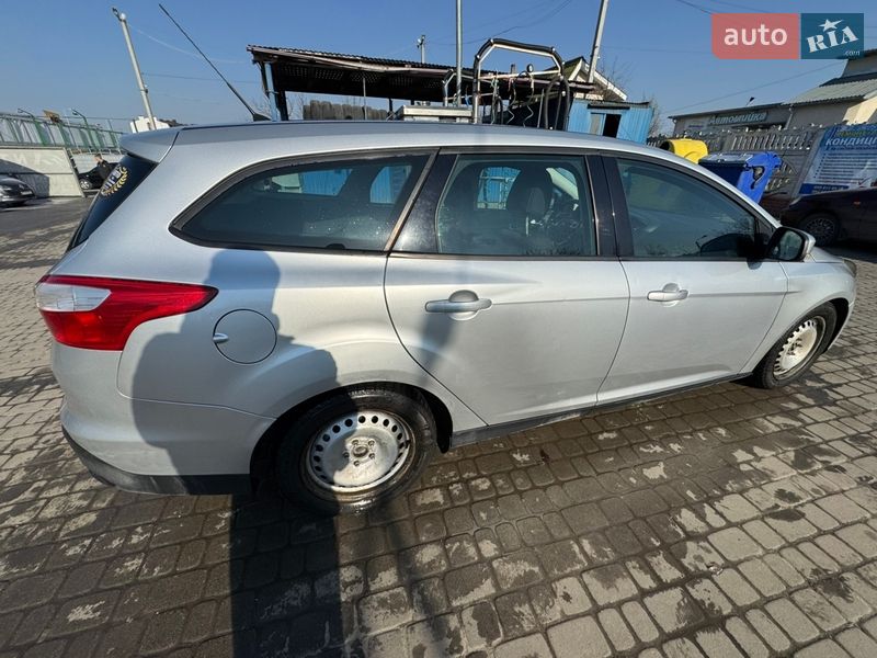 Універсал Ford Focus 2011 в Івано-Франківську