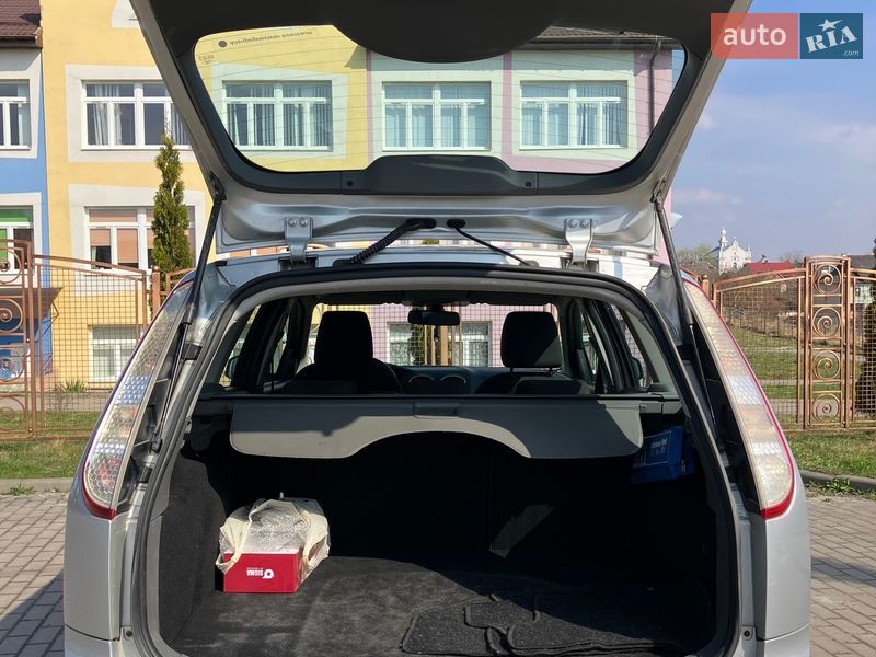 Универсал Ford Focus 2010 в Львове
