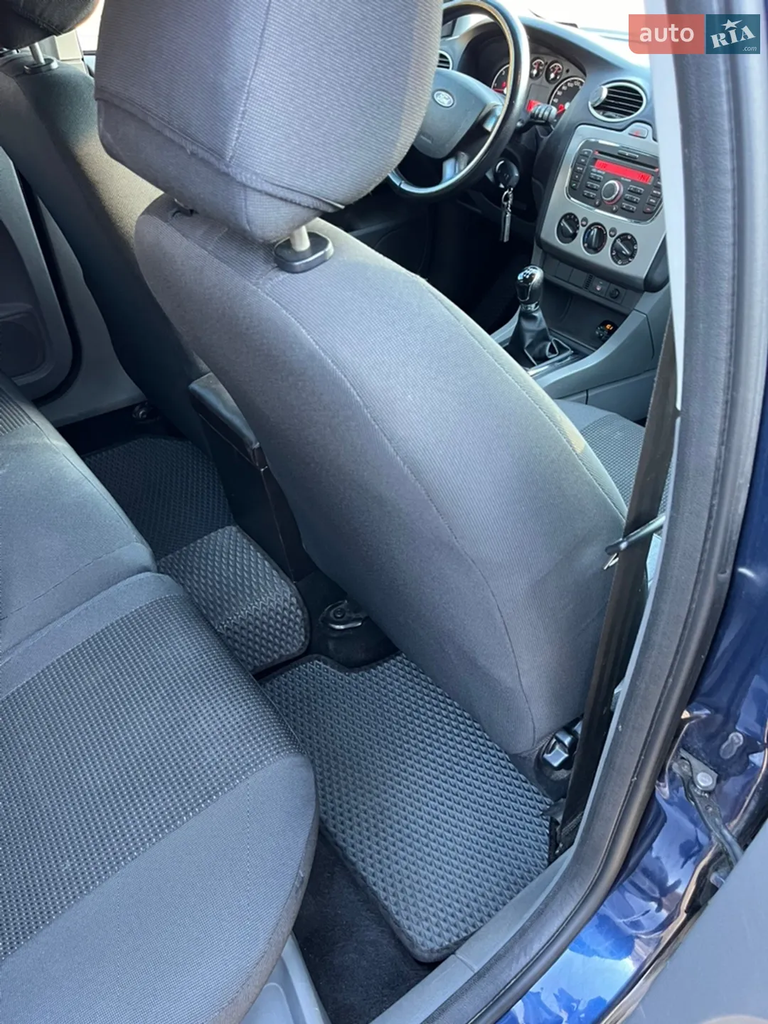 2010 Ford Focus - мініатюра 18