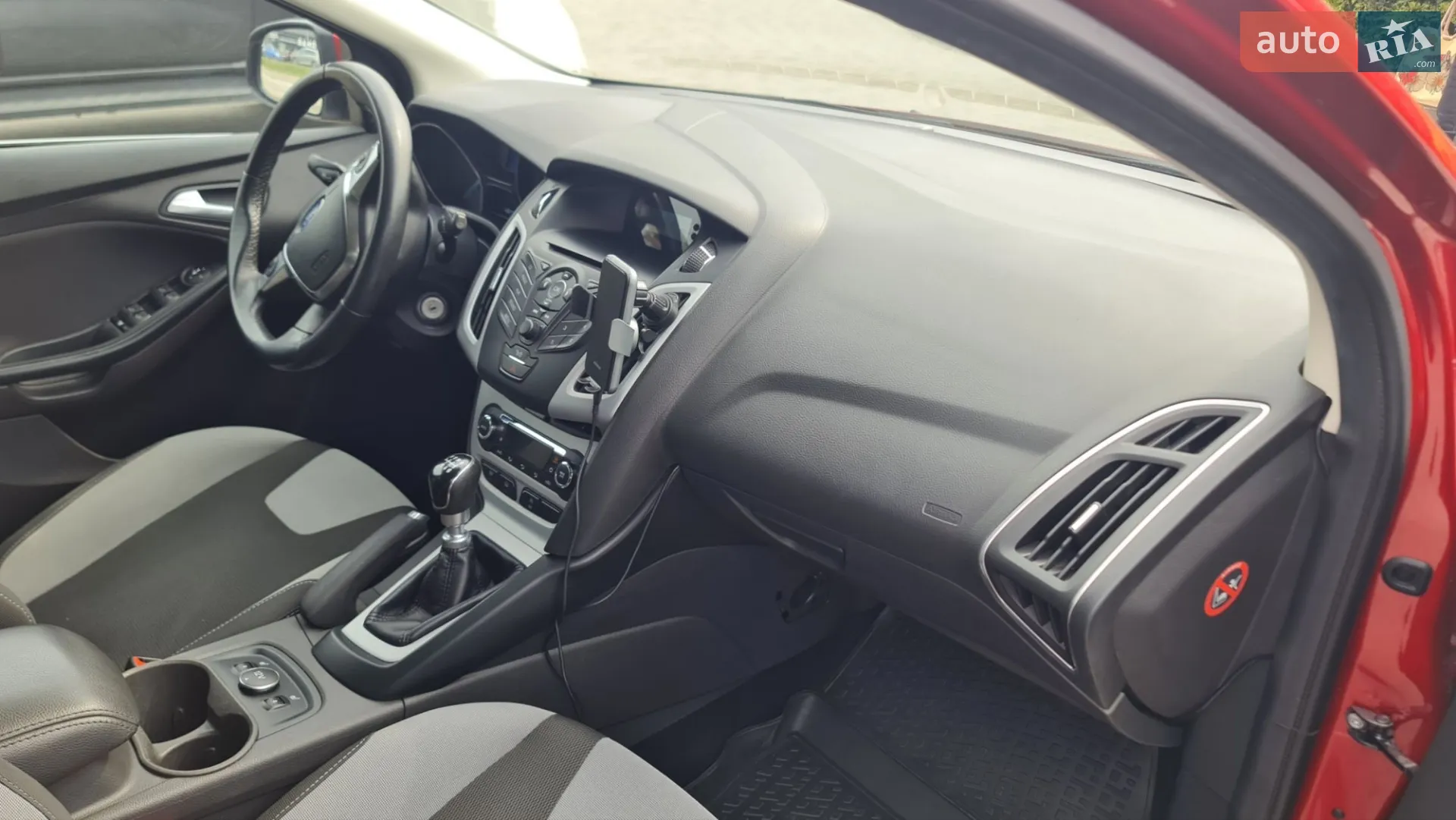 2013 Ford Focus - мініатюра 12