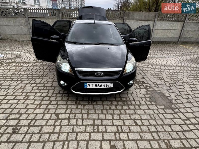 Хэтчбек Ford Focus 2010 в Ивано-Франковске