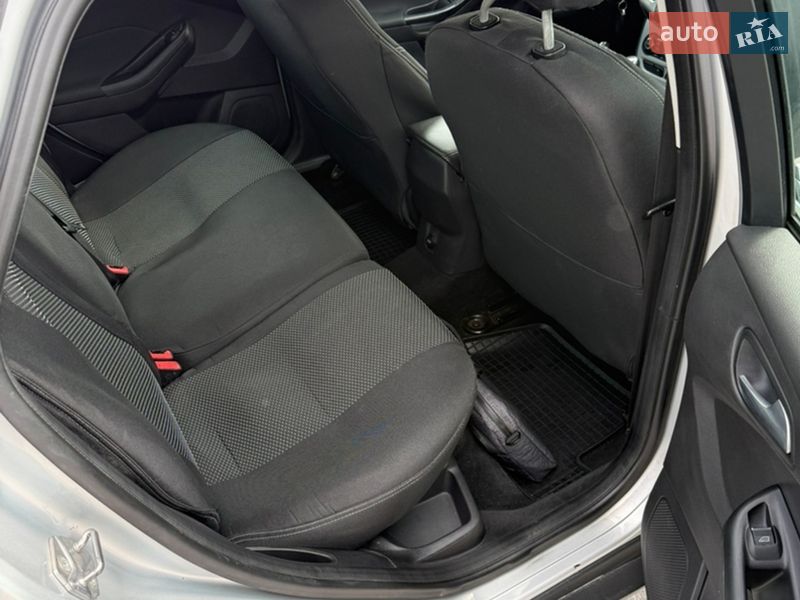 Седан Ford Focus 2013 в Запоріжжі