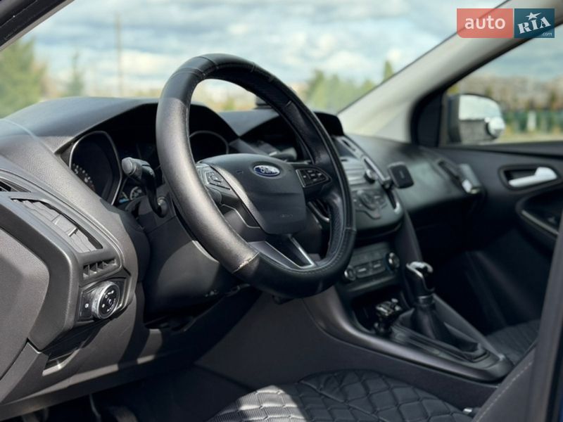 Седан Ford Focus 2016 в Вишневому