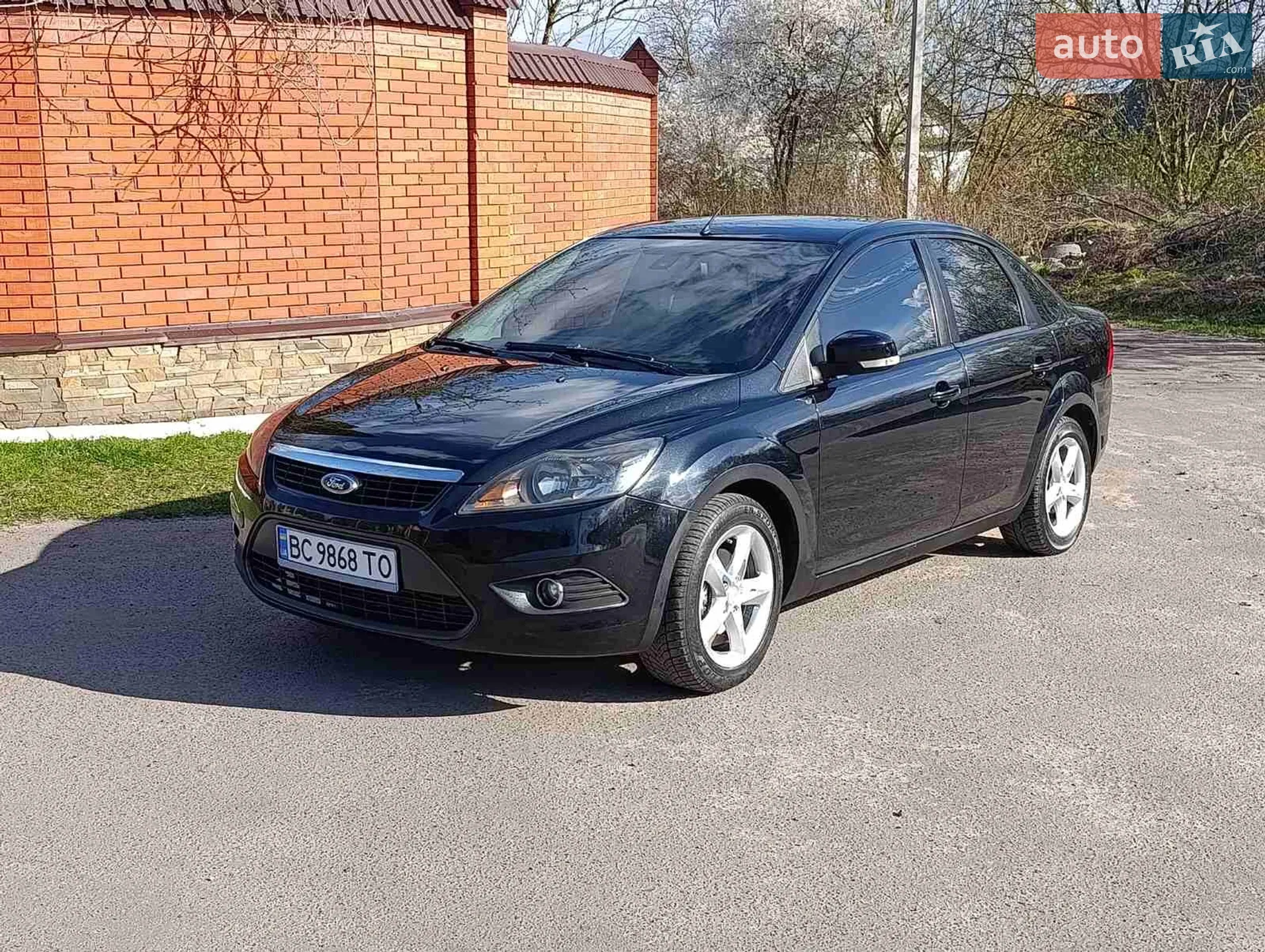 2010 Ford Focus - мініатюра 9