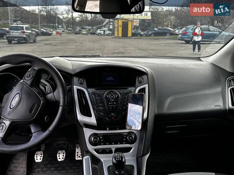 Седан Ford Focus 2012 в Киеве