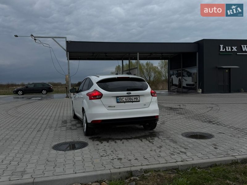 Хетчбек Ford Focus 2015 в Львові