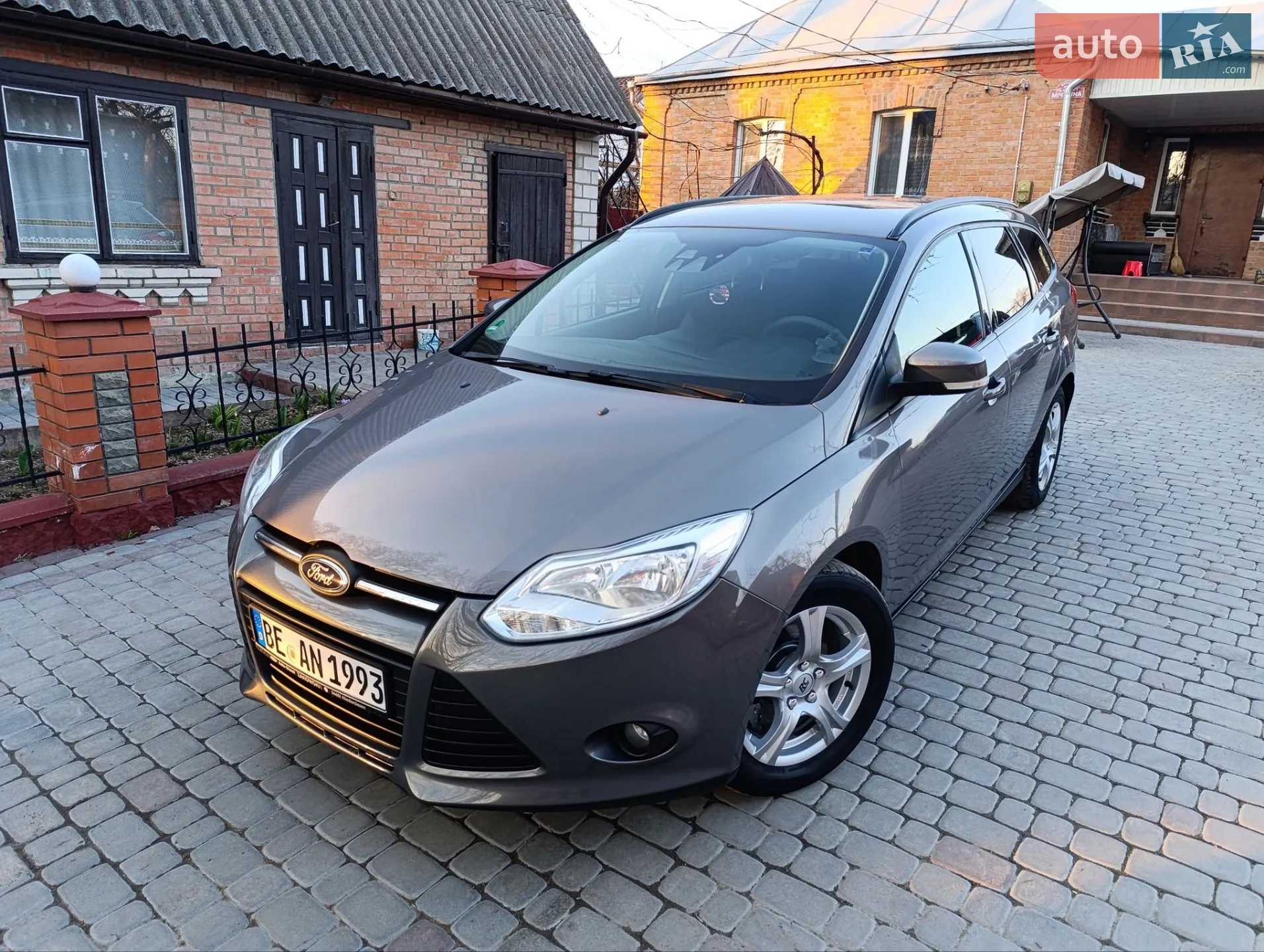 2011 Ford Focus - мініатюра 2