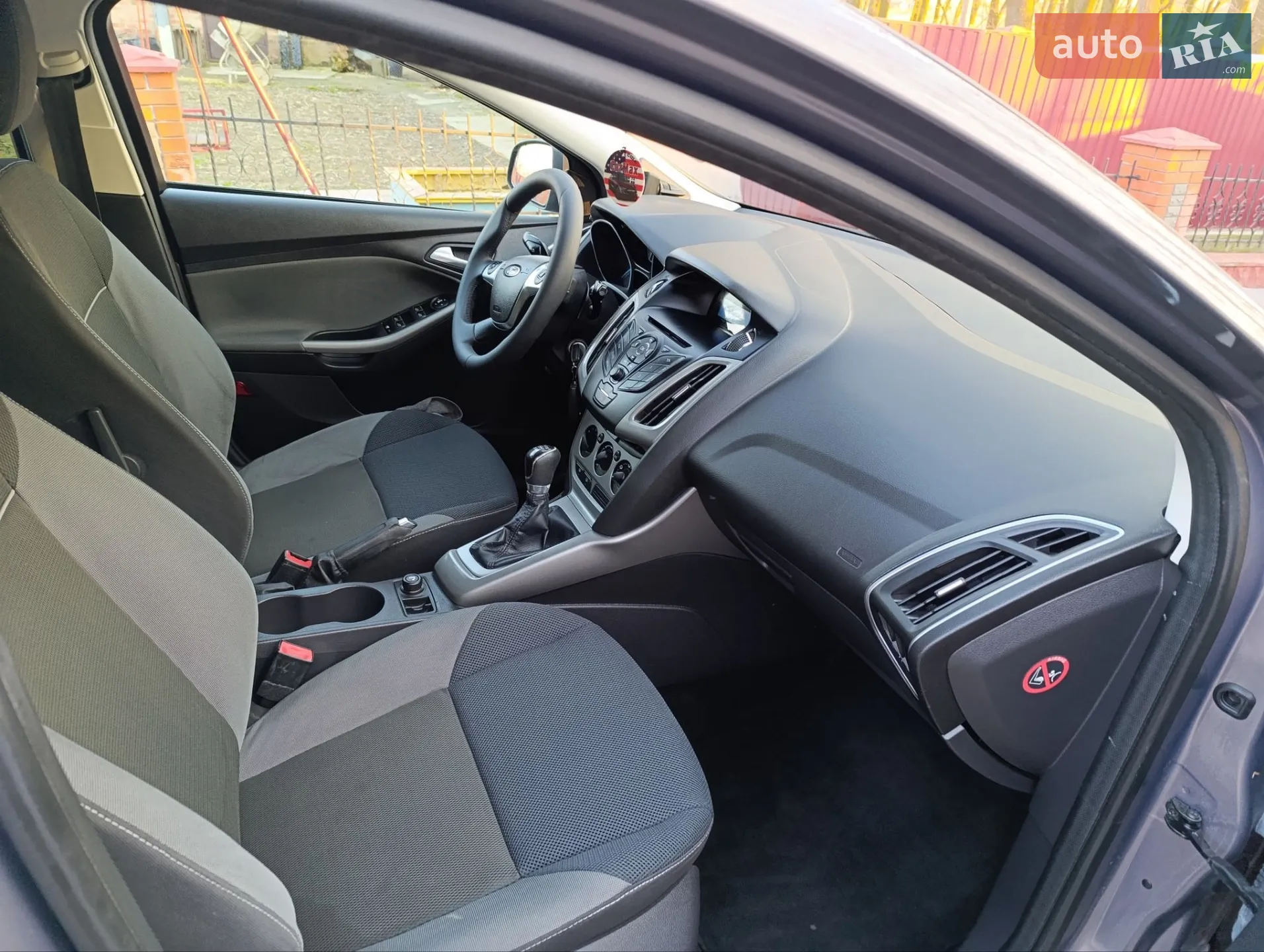 2011 Ford Focus - мініатюра 18