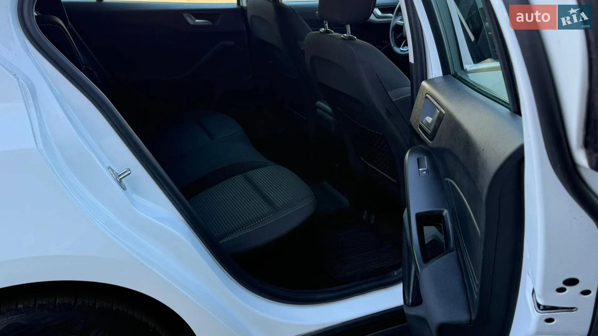 2020 Ford Focus - мініатюра 7