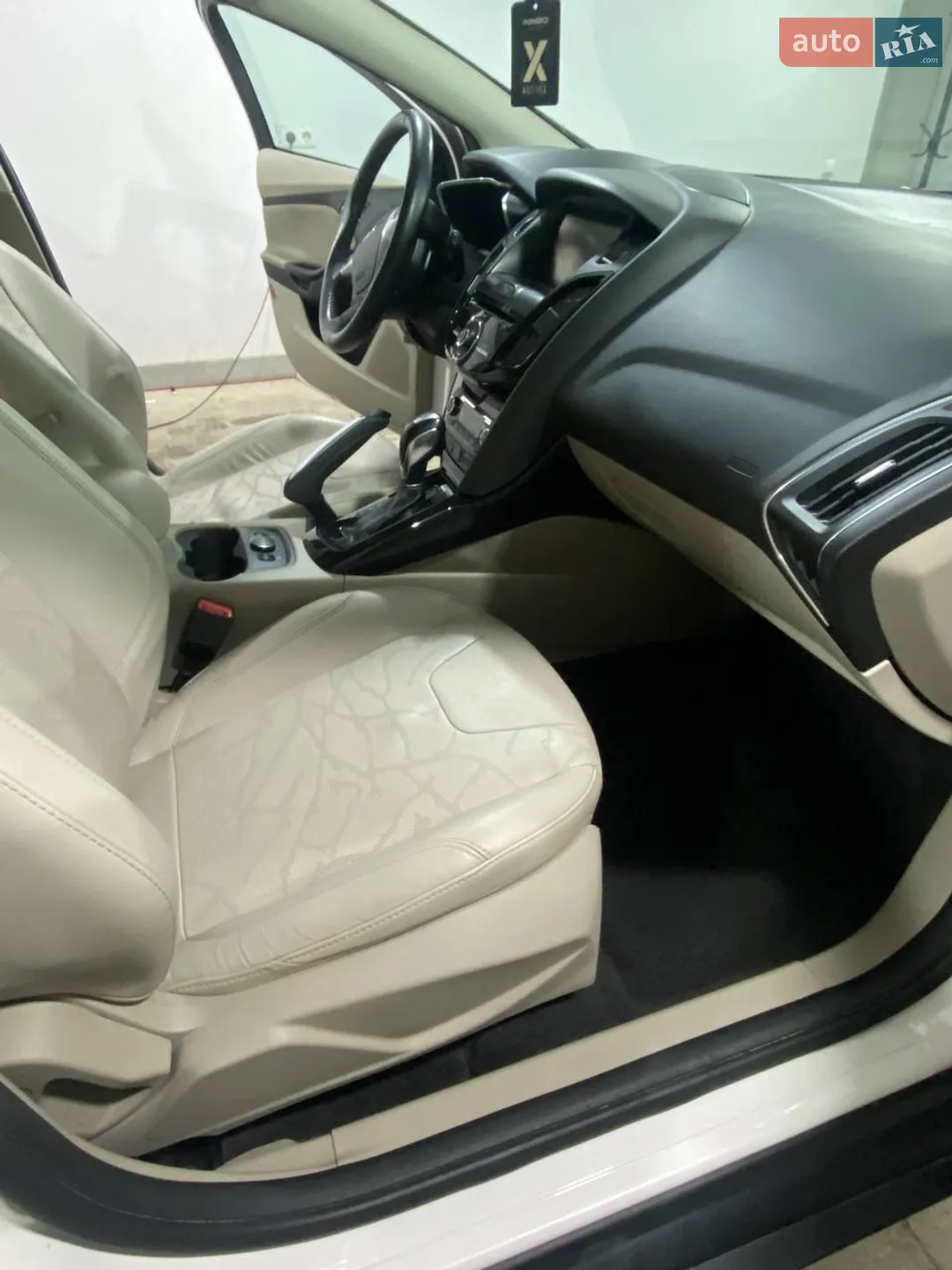 2012 Ford Focus - мініатюра 9