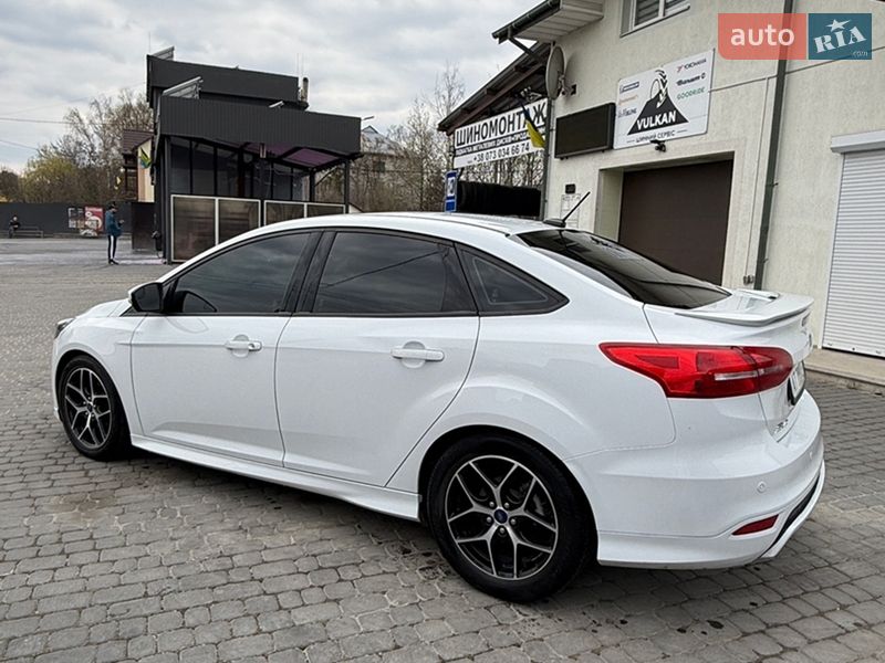 Седан Ford Focus 2016 в Івано-Франківську