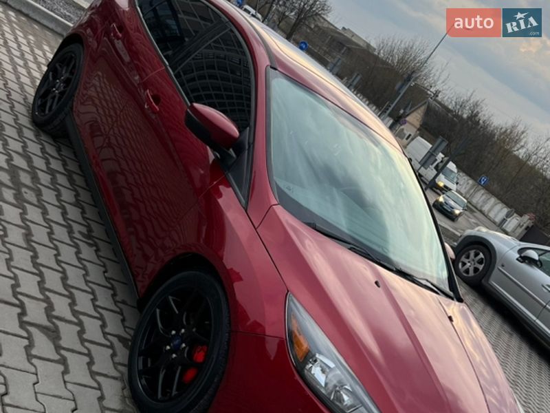 Хетчбек Ford Focus 2015 в Львові