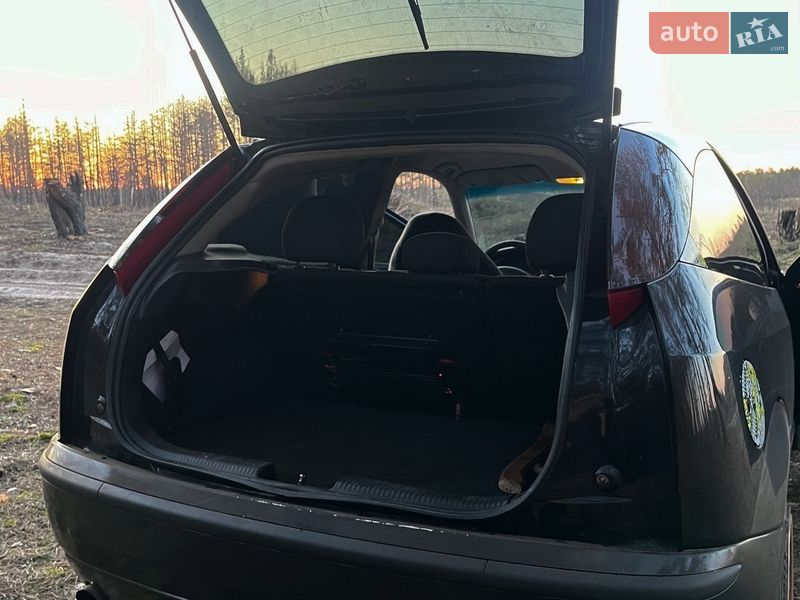 Хэтчбек Ford Focus 2004 в Вышгороде