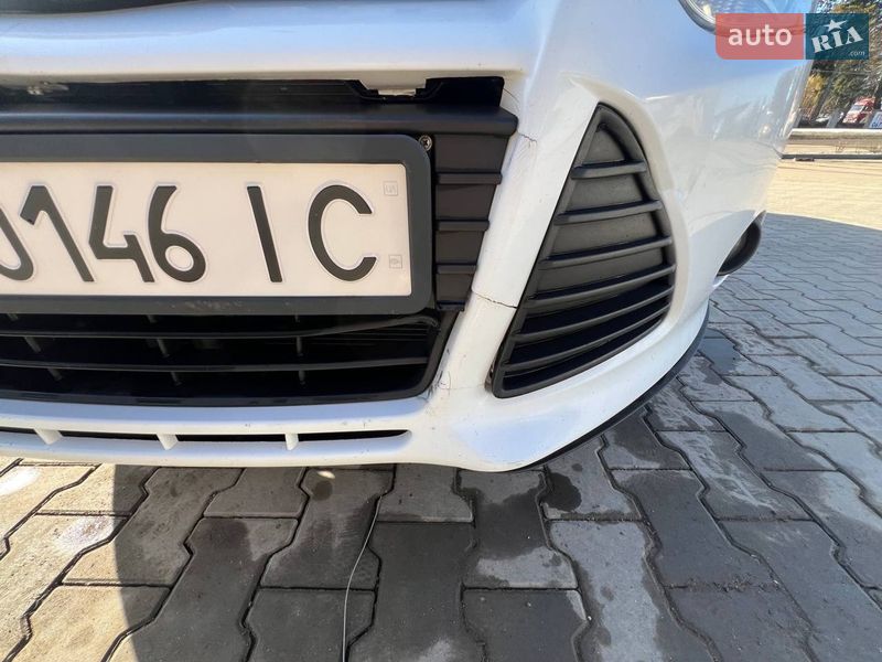 Универсал Ford Focus 2013 в Виньковцах