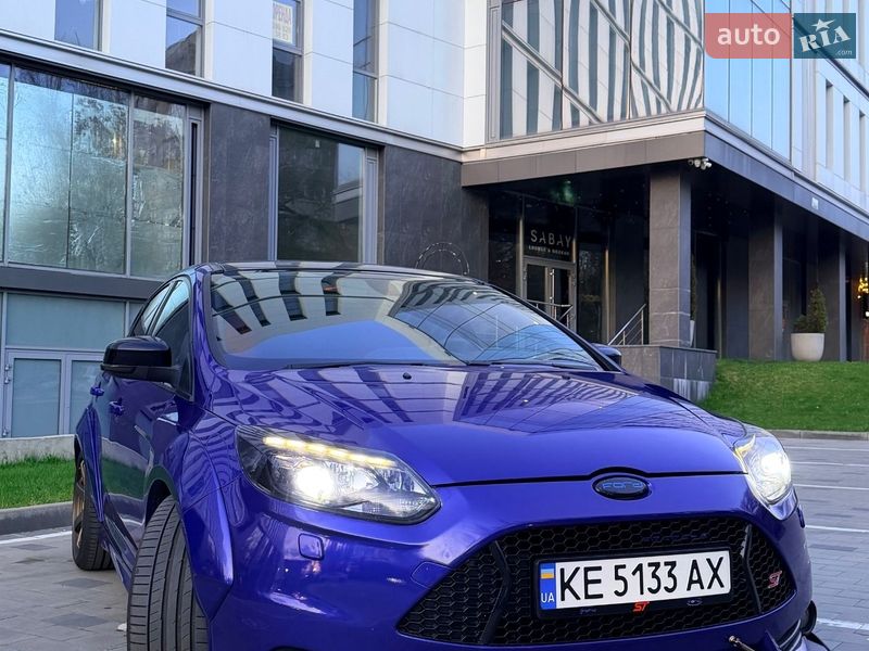 Хетчбек Ford Focus 2013 в Дніпрі