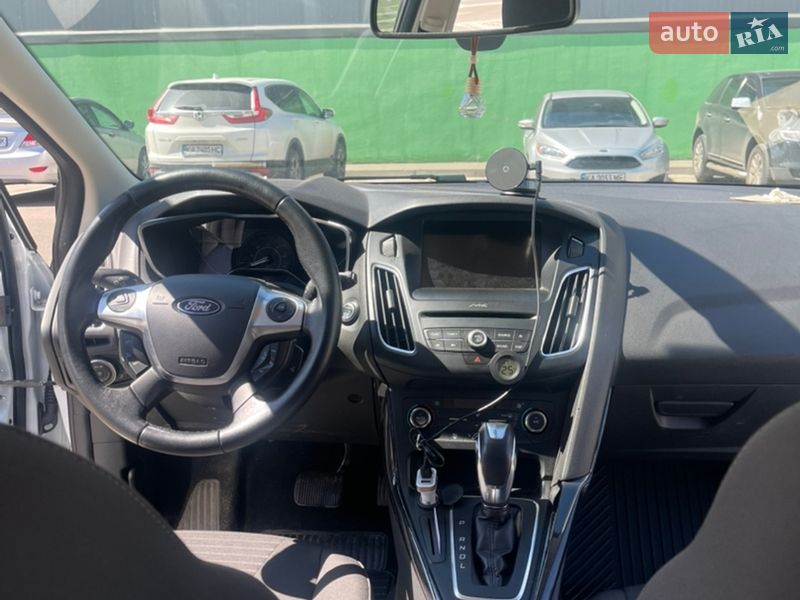 Хэтчбек Ford Focus 2016 в Киеве