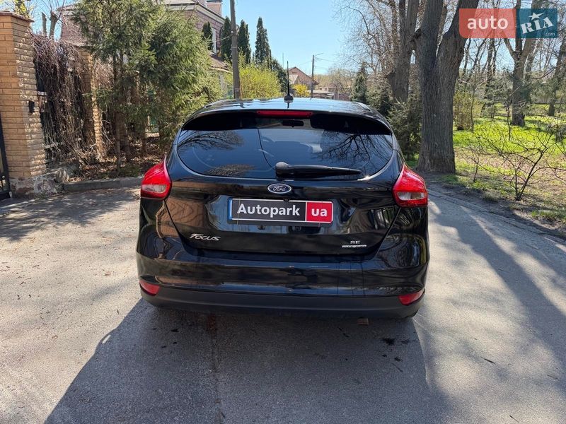 Хэтчбек Ford Focus 2015 в Киеве фото 7 Хэтчбек Ford Focus 2015 в Киеве
