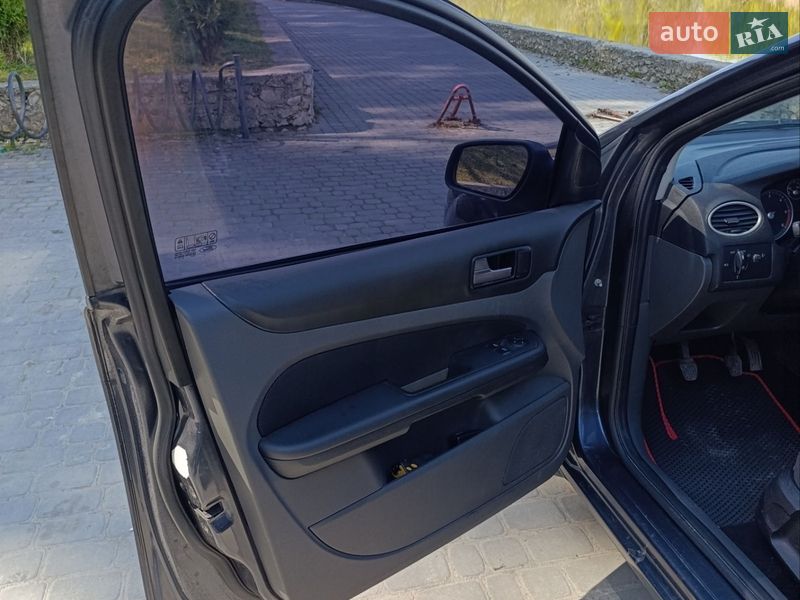 Універсал Ford Focus 2005 в Шумську
