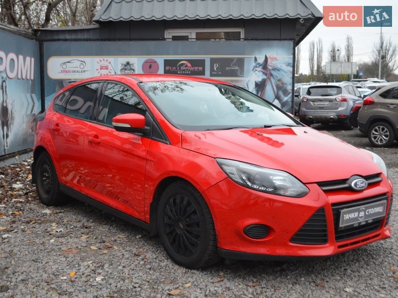 Хэтчбек Ford Focus 2014 в Киеве