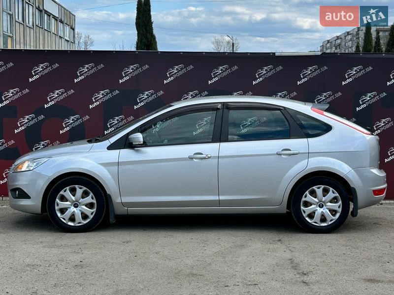 Хэтчбек Ford Focus 2010 в Сумах
