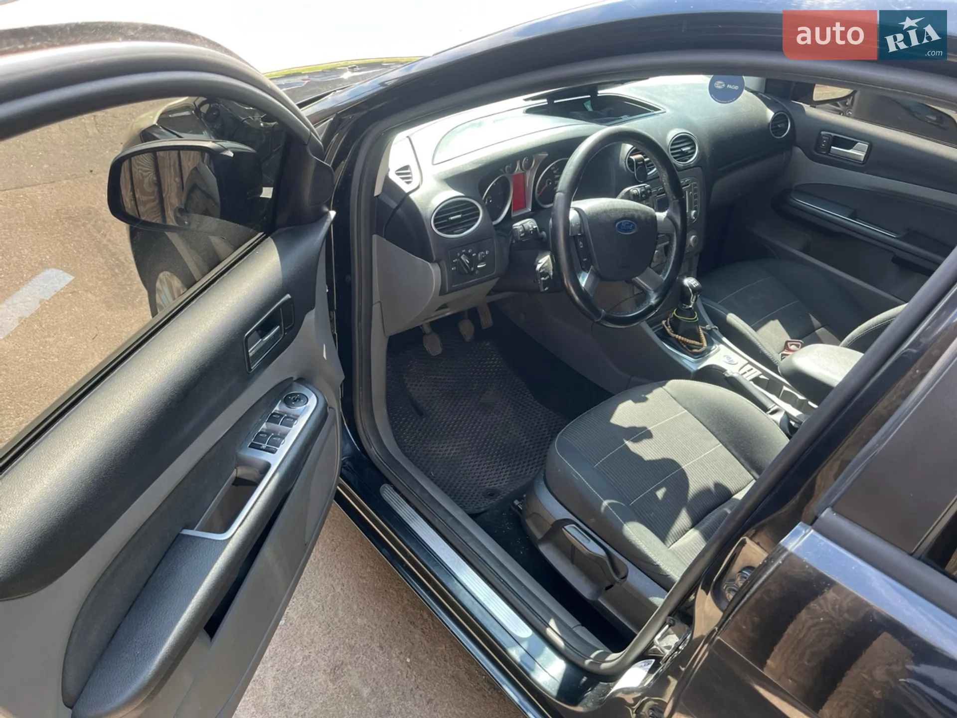 2010 Ford Focus - мініатюра 5