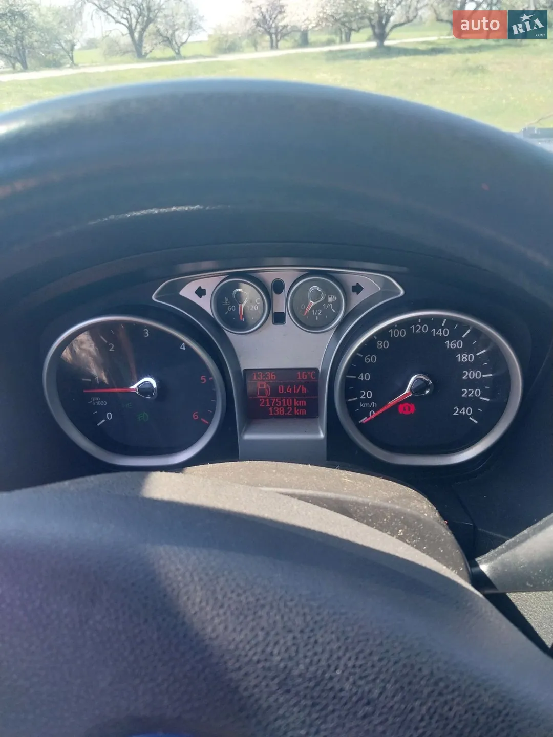 2010 Ford Focus - мініатюра 2