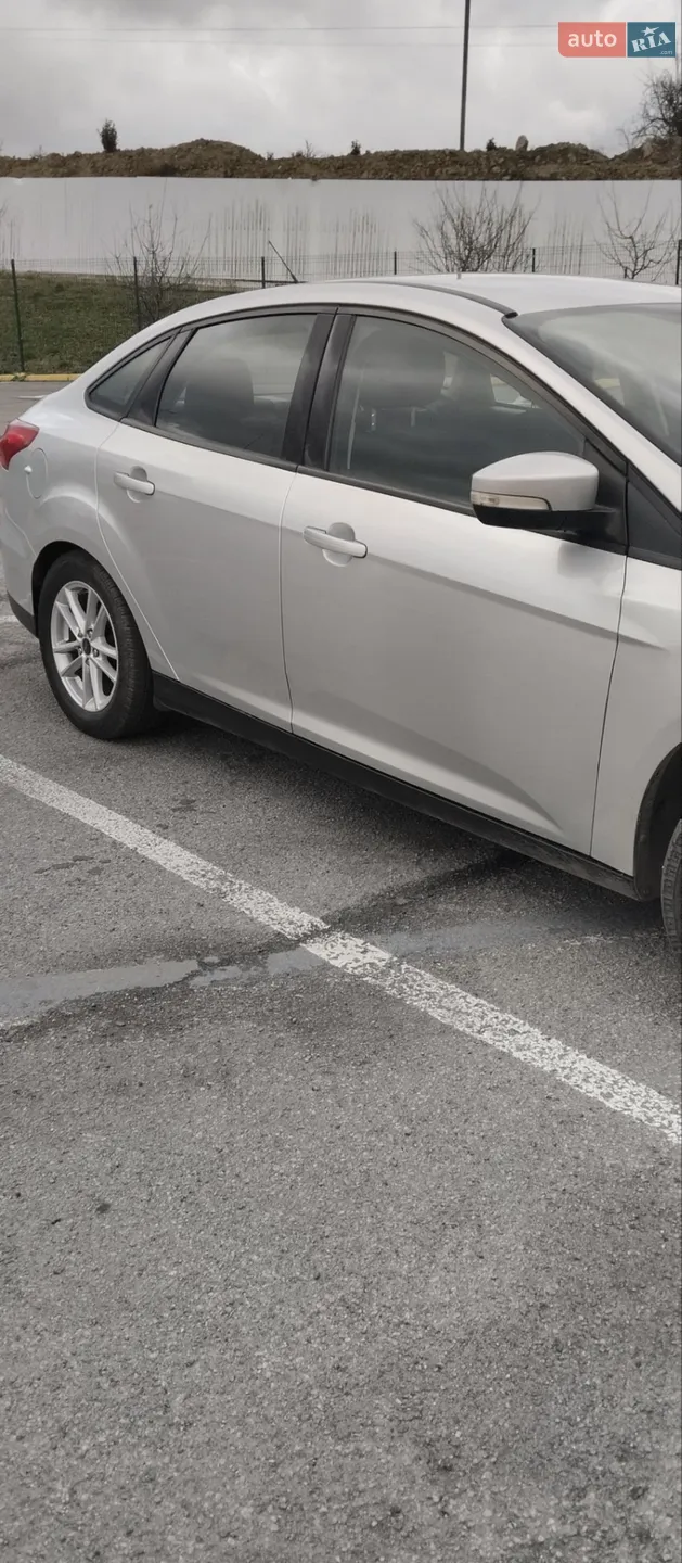 2017 Ford Focus - мініатюра 8