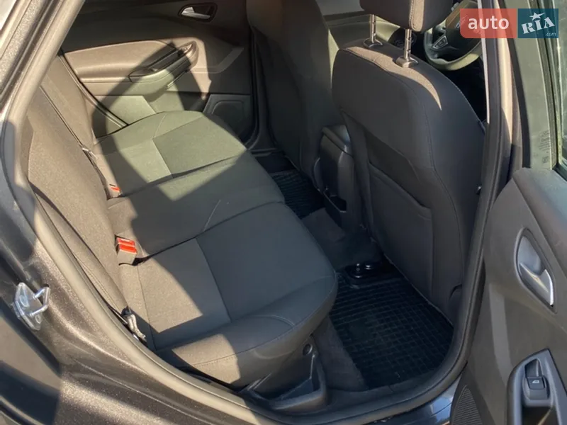 Ford Focus 2017 VIN 1FADP3K28JL206749 фото оголошення 6 з 54