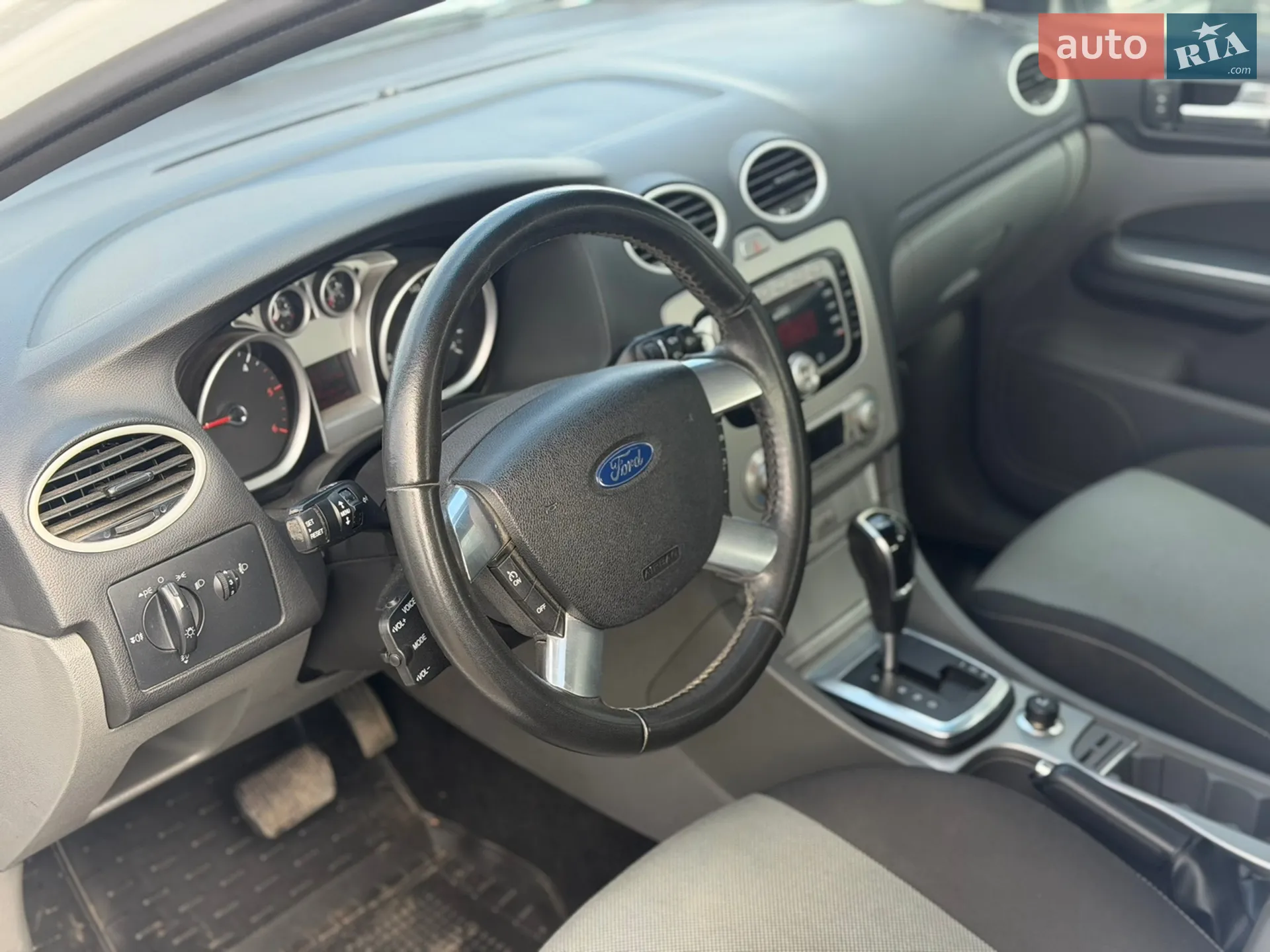 2010 Ford Focus - мініатюра 7