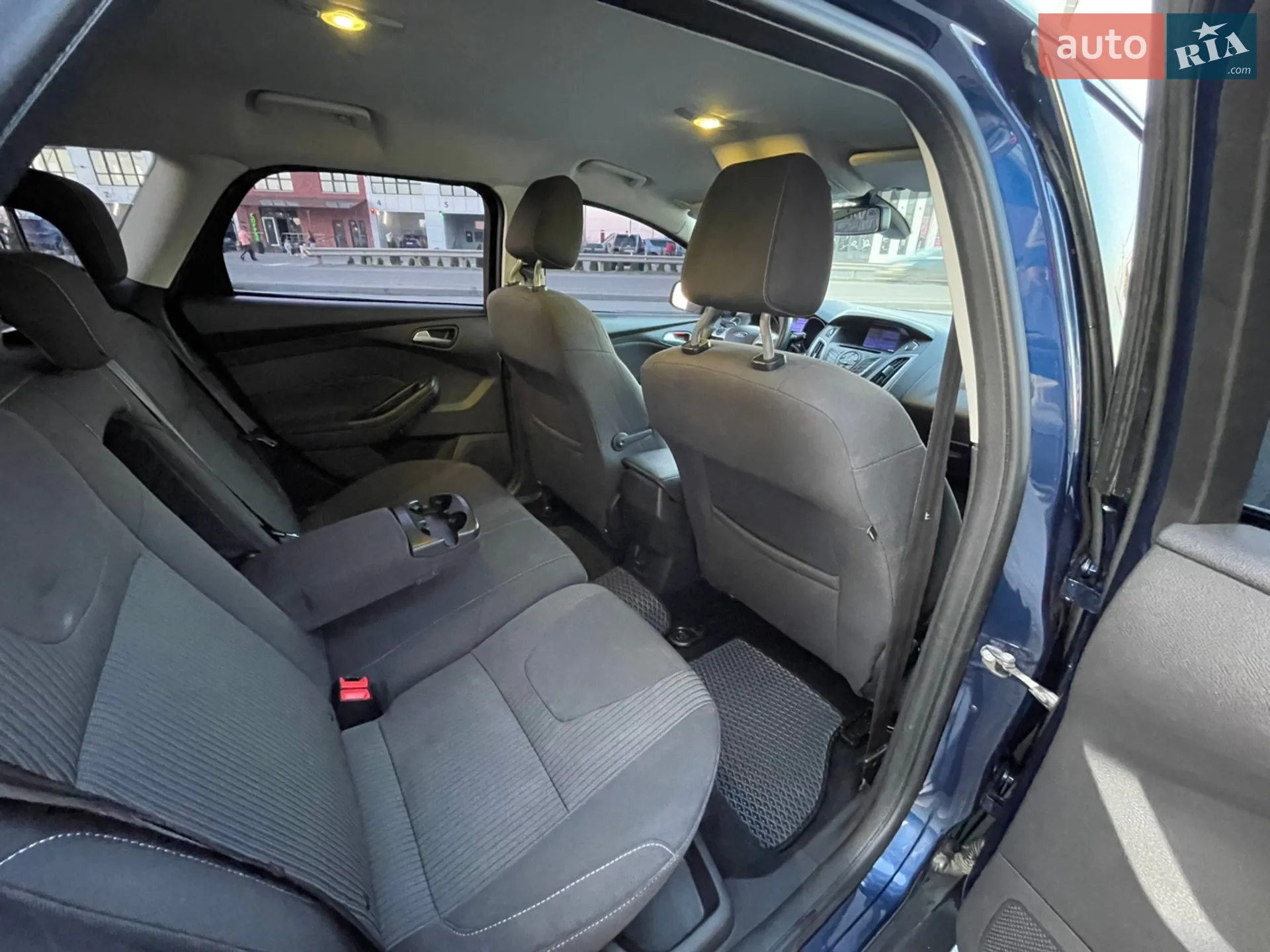 2012 Ford Focus - мініатюра 15