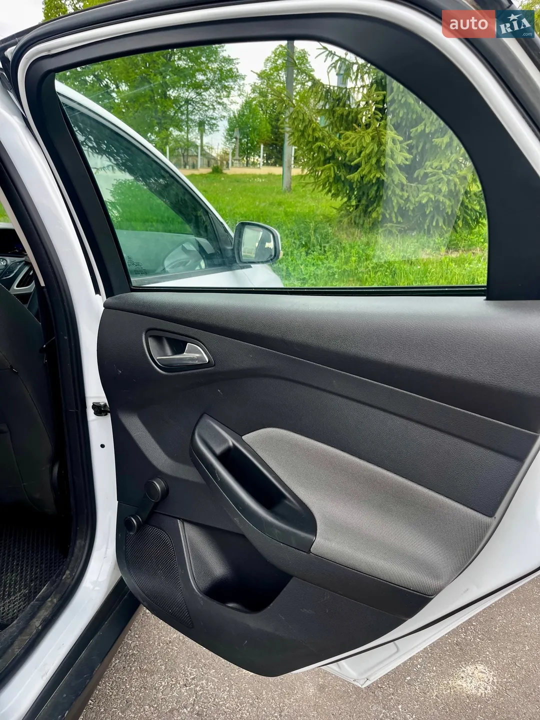 2012 Ford Focus - мініатюра 10