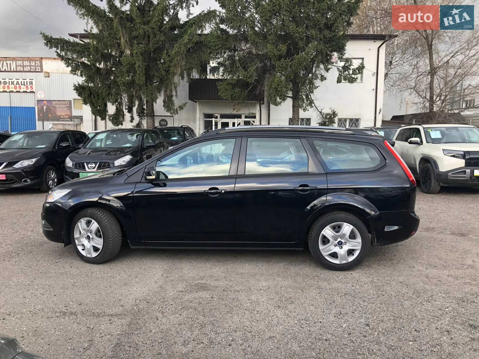 2010 Ford Focus - мініатюра 10