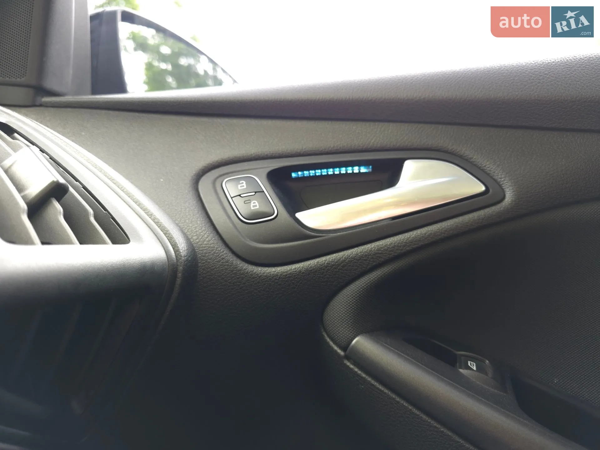 2017 Ford Focus - мініатюра 22