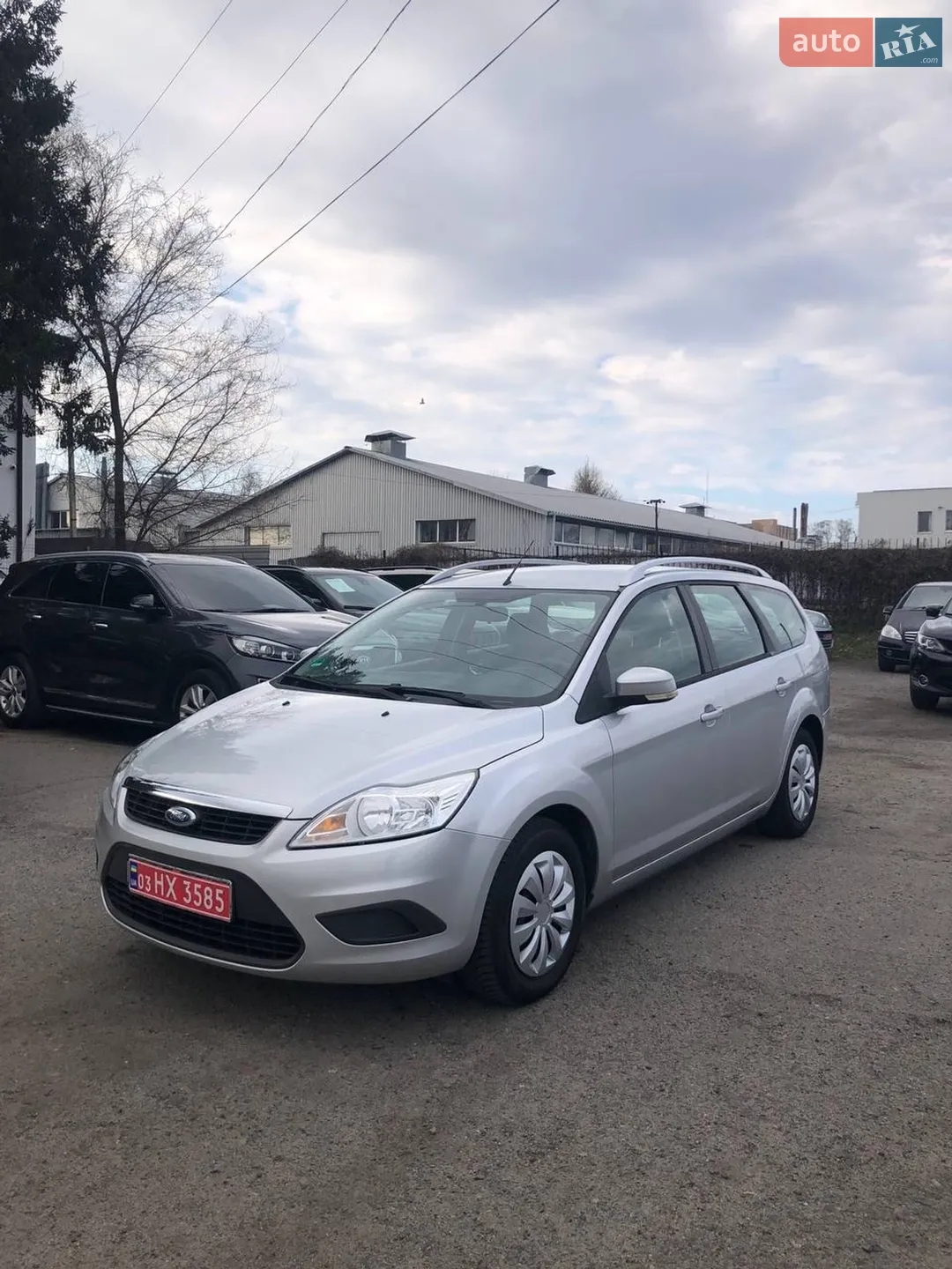2010 Ford Focus - мініатюра 2