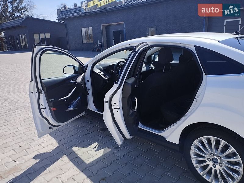 Седан Ford Focus 2011 в Киеве