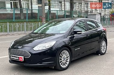 Хэтчбек Ford Focus 2013 в Киеве